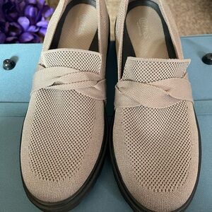 Bzees Muse Bow Loafers